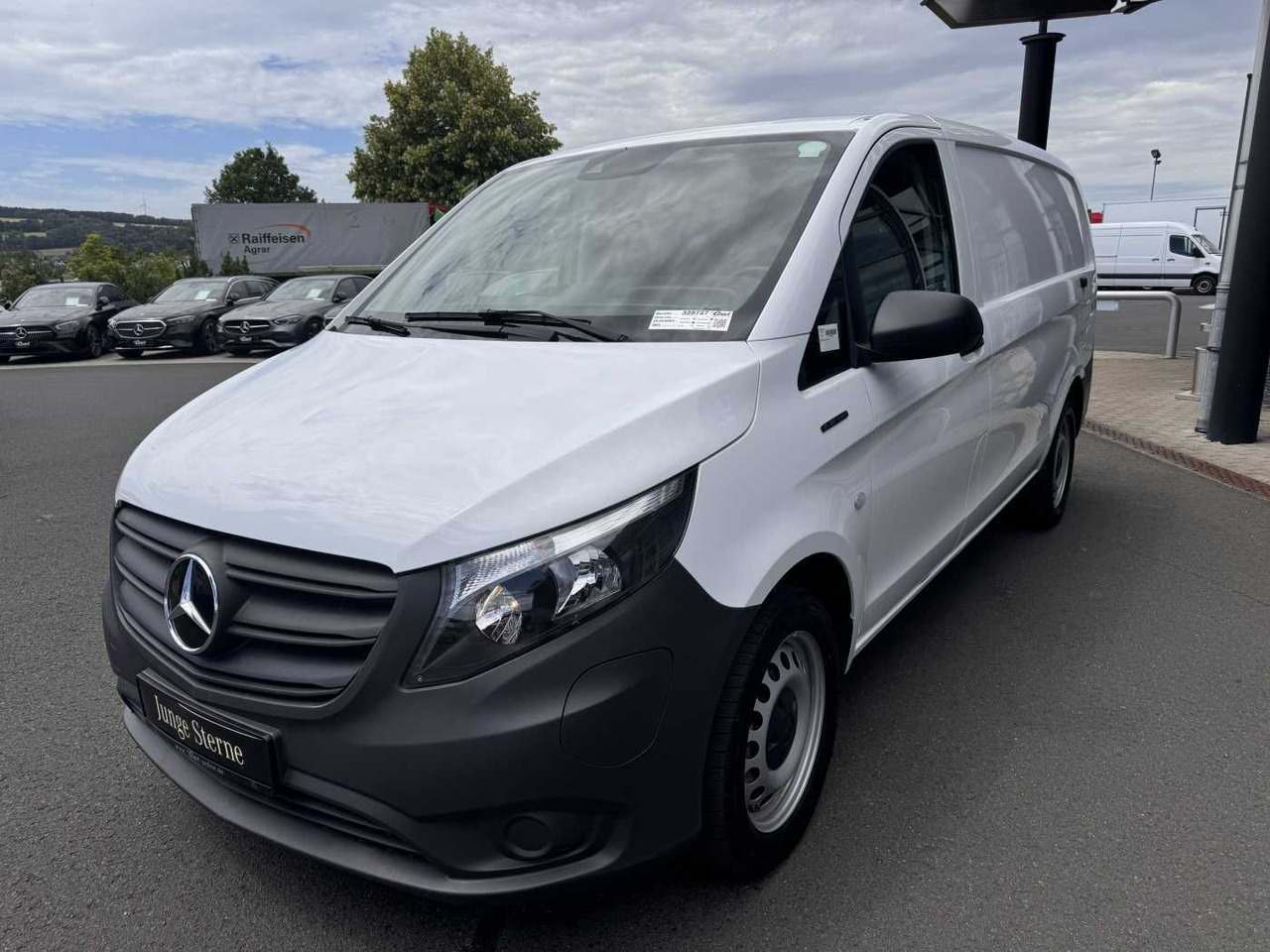 Mercedes-Benz eVito 112 Klima Kamera Navi SHZ Tempomat - Kleintransporter, Elektro-Transporter: das Bild 3 Mercedes-Benz eVito 112 Klima Kamera Navi SHZ Tempomat - Kleintransporter, Elektro-Transporter: das Bild 3