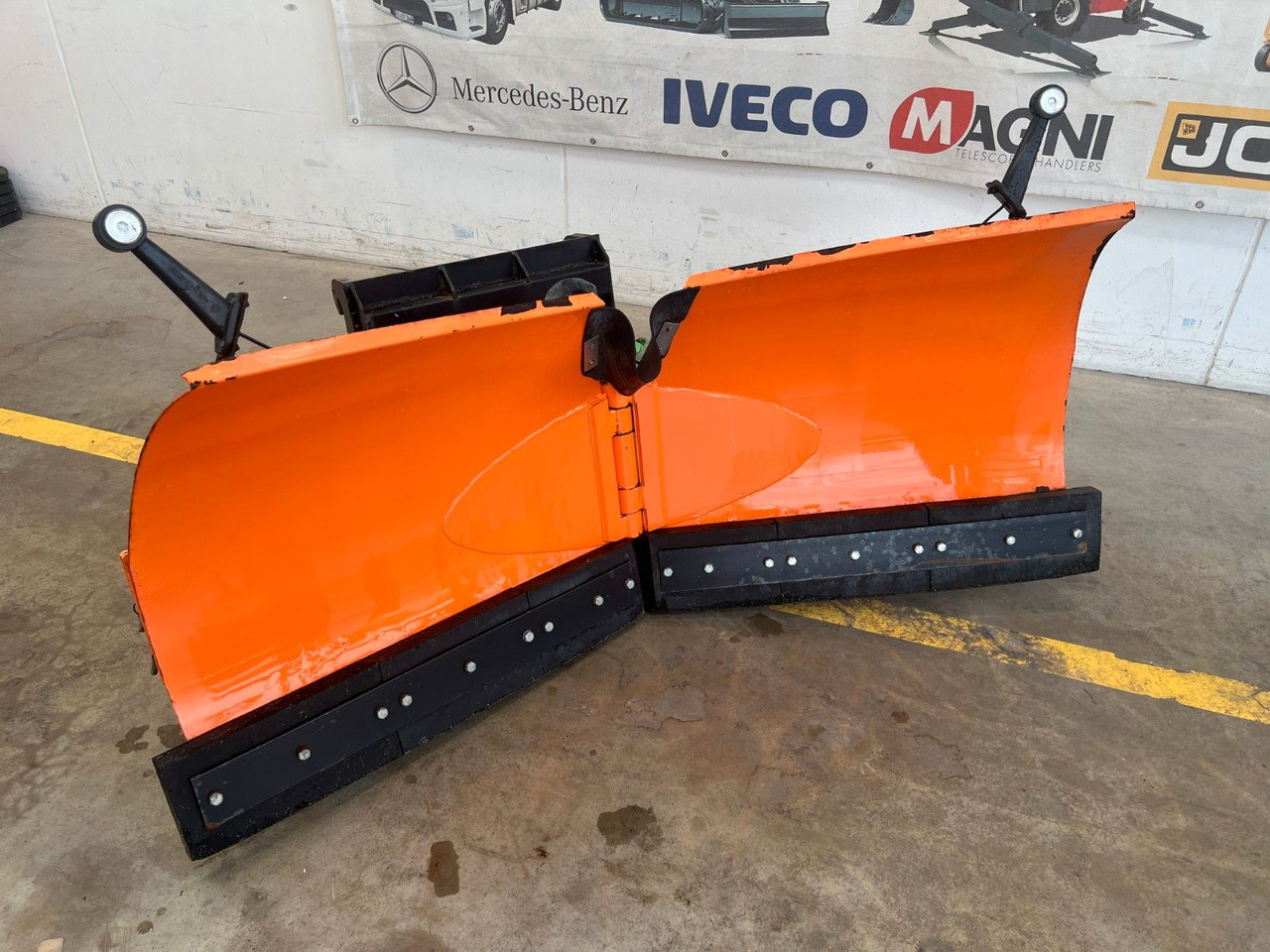 Pronar PU-1700 Schneeschild / 2011 / 1.930 mm - Schneepflug: das Bild 2 Pronar PU-1700 Schneeschild / 2011 / 1.930 mm - Schneepflug: das Bild 2