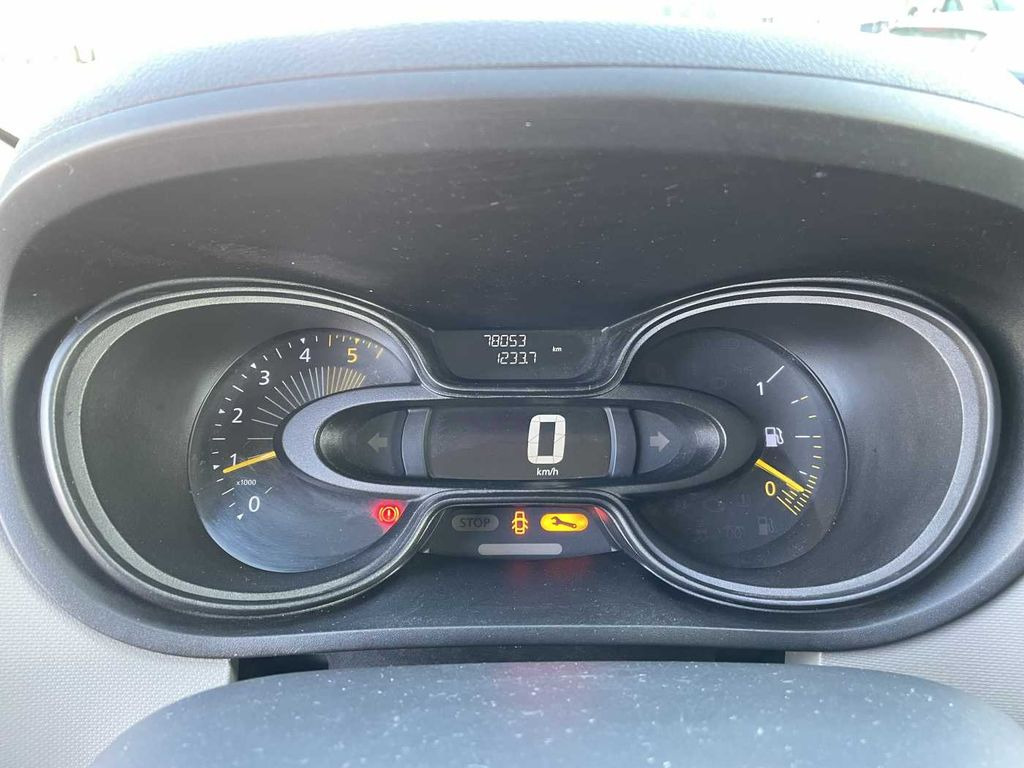 LKW mit Arbeitsbühne, Transporter Renault Trafic dCi 120 L1H1 / TIME France ETL 21 8m Renault Trafic dCi 120 L1H1 / TIME France ETL 21 8m: das Bild 15 LKW mit Arbeitsbühne, Transporter Renault Trafic dCi 120 L1H1 / TIME France ETL 21 8m Renault Trafic dCi 120 L1H1 / TIME France ETL 21 8m: das Bild 15