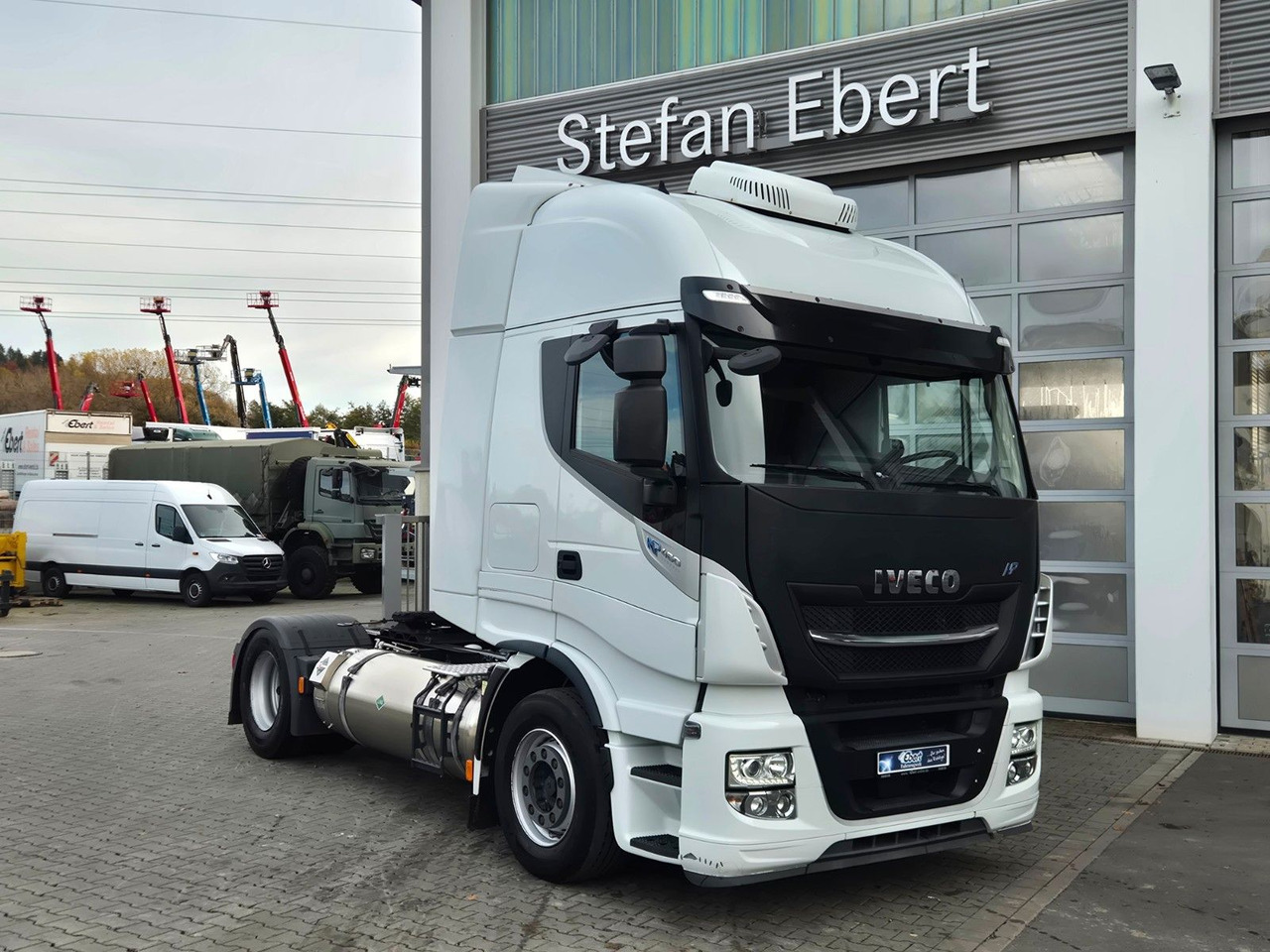 Iveco Stralis 460NP LNG Standklima Xenon 3 Stück - Sattelzugmaschine: das Bild 2 Iveco Stralis 460NP LNG Standklima Xenon 3 Stück - Sattelzugmaschine: das Bild 2