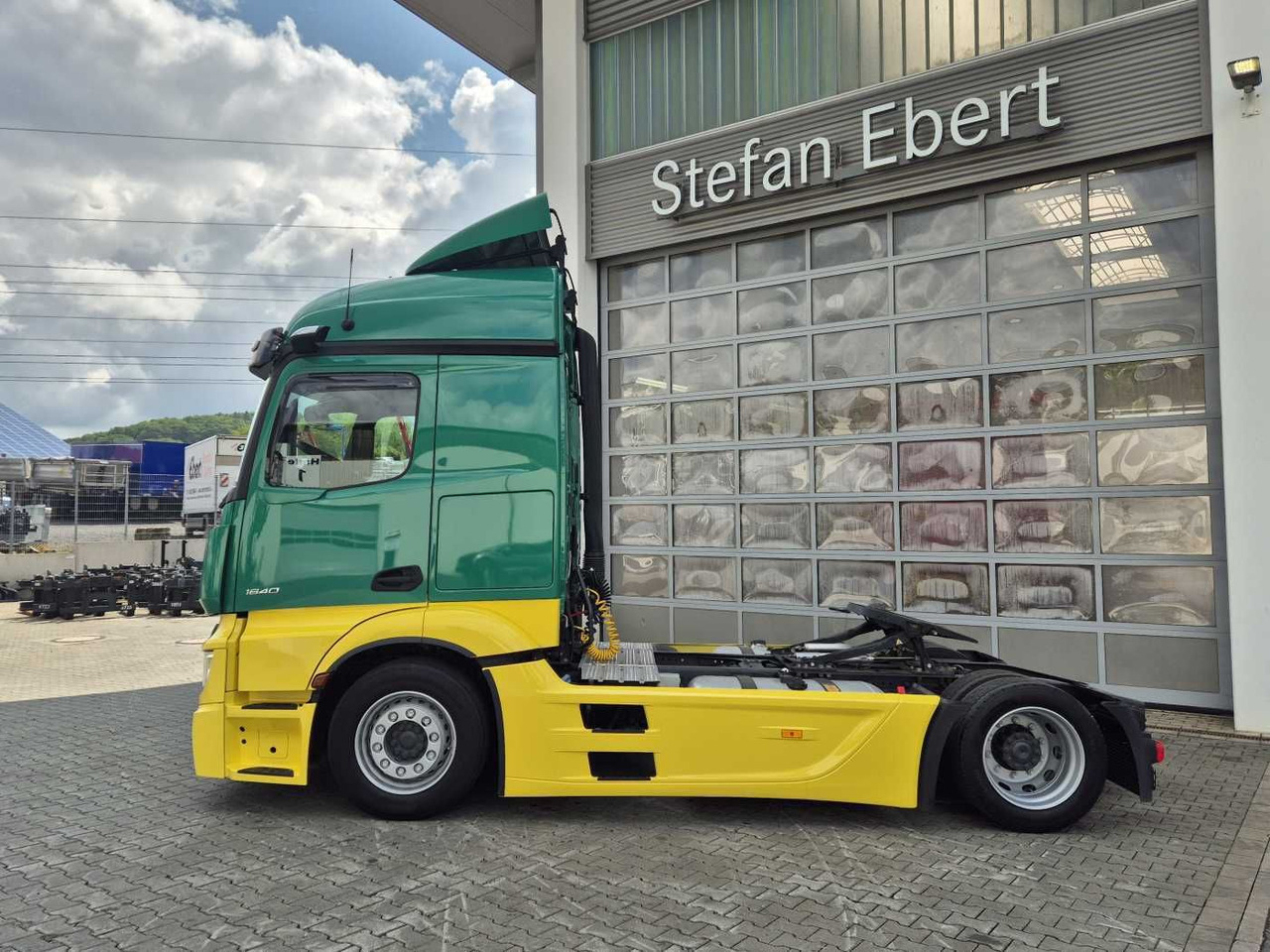 Mercedes-Benz Actros 1840 LSnRL Retarder Hubsattelplatte Xenon - Sattelzugmaschine: das Bild 5 Mercedes-Benz Actros 1840 LSnRL Retarder Hubsattelplatte Xenon - Sattelzugmaschine: das Bild 5
