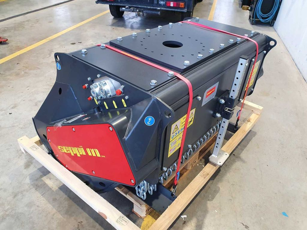 Seppi M. BMS 125 / 13-30t /Forstmulcher/lagernd! - Forstmulcher: das Bild 5 Seppi M. BMS 125 / 13-30t /Forstmulcher/lagernd! - Forstmulcher: das Bild 5