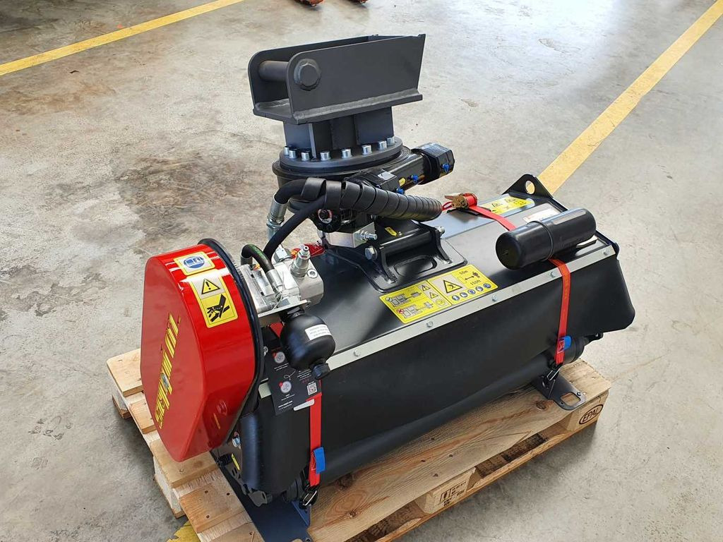 Seppi M. H3 105 /2-5to Mulcher Drehkranz lagernd Seppi M. H3 105 /2-5to Mulcher Drehkranz lagernd - Forstmulcher: das Bild 4 Seppi M. H3 105 /2-5to Mulcher Drehkranz lagernd Seppi M. H3 105 /2-5to Mulcher Drehkranz lagernd - Forstmulcher: das Bild 4