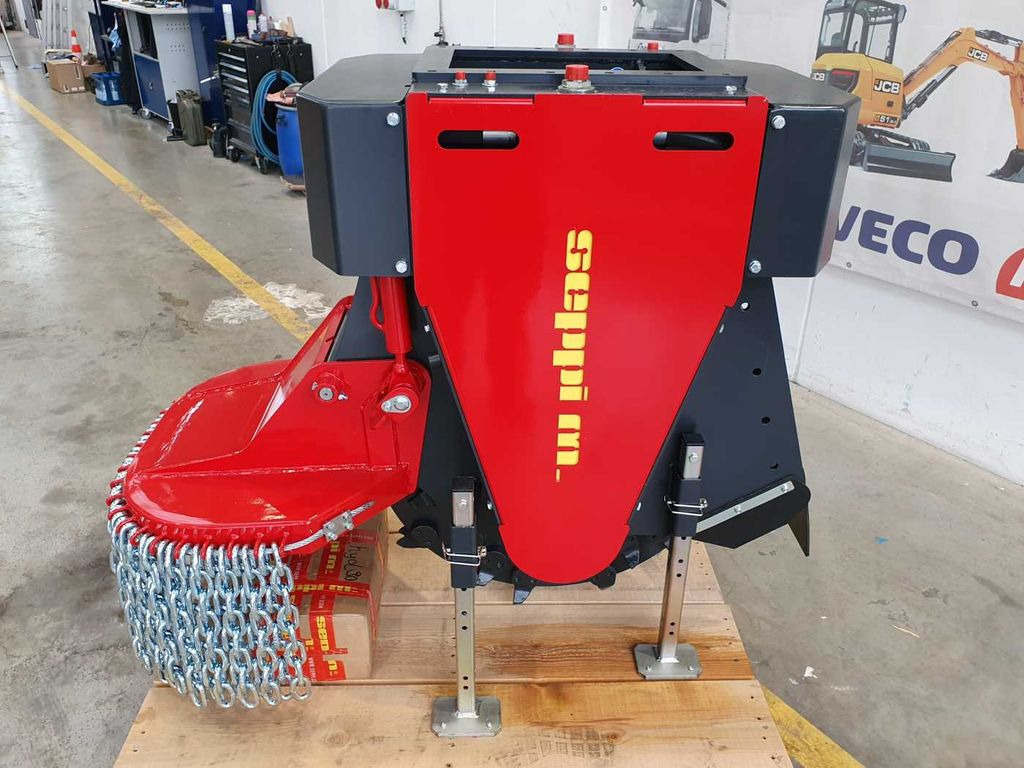 Seppi M. KASTOR hyd 090 / Wurzelstockfräse Seppi M. KASTOR hyd 090 / Wurzelstockfräse - Baumstumpffräse: das Bild 3 Seppi M. KASTOR hyd 090 / Wurzelstockfräse Seppi M. KASTOR hyd 090 / Wurzelstockfräse - Baumstumpffräse: das Bild 3