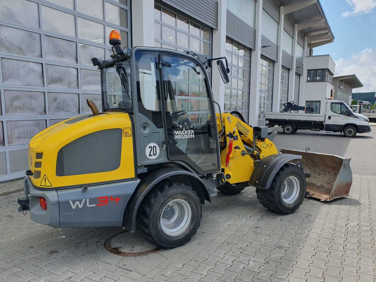 Wacker WL34 (RL40) / Schaufel + Gabel / nur 743h / 62PS - Radlader: das Bild 4 Wacker WL34 (RL40) / Schaufel + Gabel / nur 743h / 62PS - Radlader: das Bild 4