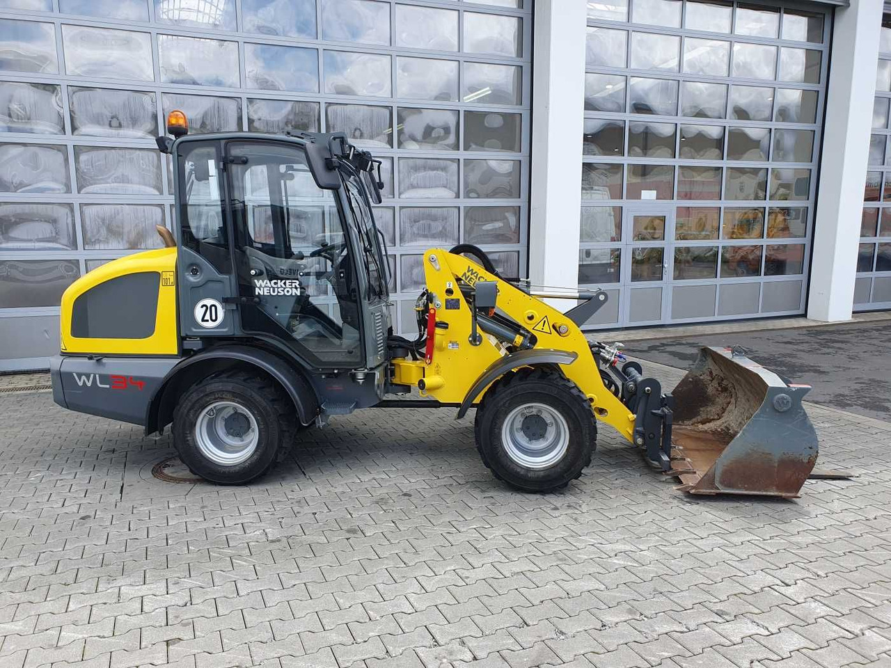 Wacker WL34 (RL40) / Schaufel + Gabel / nur 743h / 62PS - Radlader: das Bild 3 Wacker WL34 (RL40) / Schaufel + Gabel / nur 743h / 62PS - Radlader: das Bild 3