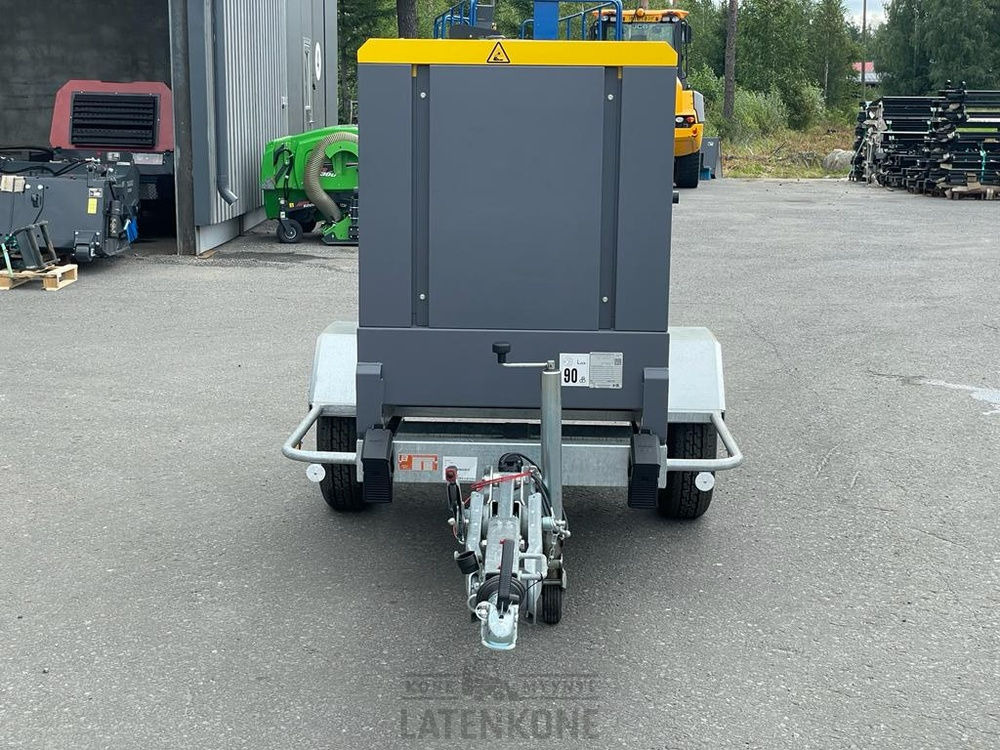 Atlas Copco QAS 45 50 Hz Generaattori StageV vetovarustuksella - Stromgenerator: das Bild 4 Atlas Copco QAS 45 50 Hz Generaattori StageV vetovarustuksella - Stromgenerator: das Bild 4
