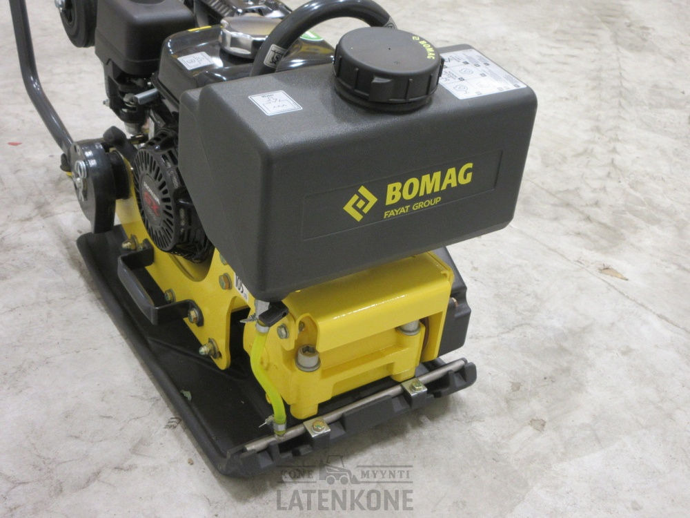 Rüttelplatte Bomag BVP10/36 tärylätkä vesityksellä ja renkailla: das Bild 9
