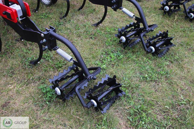Awemak DRAGON TP 9 hydraulic folding inter-row cultivator - Technik für Bodenbearbeitung: das Bild 2 Awemak DRAGON TP 9 hydraulic folding inter-row cultivator - Technik für Bodenbearbeitung: das Bild 2