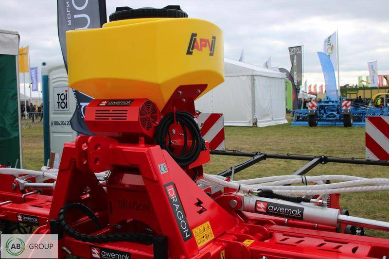 Awemak DRAGON TP 9 hydraulic folding inter-row cultivator - Technik für Bodenbearbeitung: das Bild 4 Awemak DRAGON TP 9 hydraulic folding inter-row cultivator - Technik für Bodenbearbeitung: das Bild 4