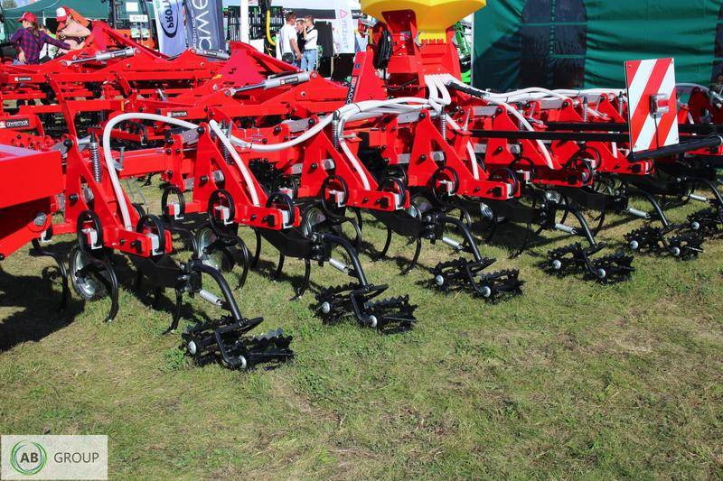 Awemak DRAGON TP 9 hydraulic folding inter-row cultivator - Technik für Bodenbearbeitung: das Bild 3 Awemak DRAGON TP 9 hydraulic folding inter-row cultivator - Technik für Bodenbearbeitung: das Bild 3
