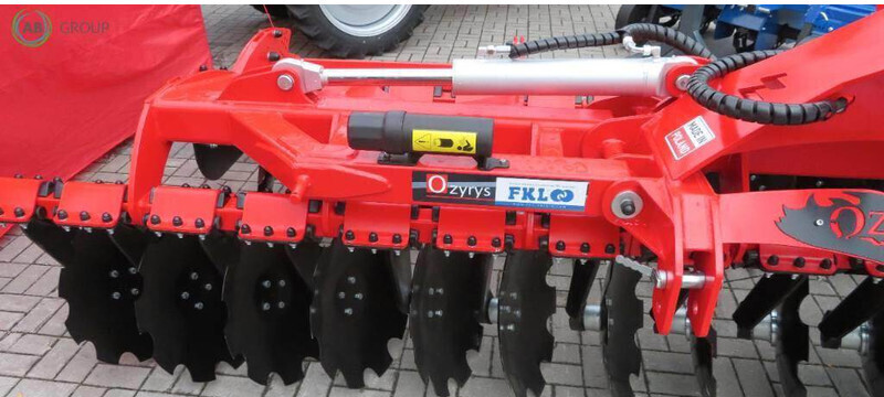 Awemak brona talerzowa składana hydraulicznie Ozyrys BTH4 - Scheibenegge: das Bild 1 Awemak brona talerzowa składana hydraulicznie Ozyrys BTH4 - Scheibenegge: das Bild 1