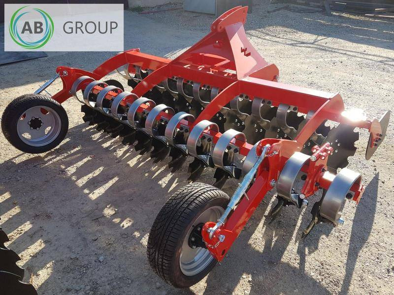 Awemak front-mounted disc harrow OZYRYS BTF 30 - Scheibenegge: das Bild 1 Awemak front-mounted disc harrow OZYRYS BTF 30 - Scheibenegge: das Bild 1
