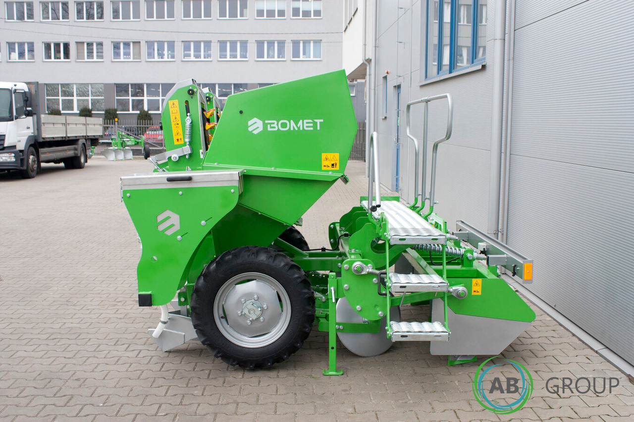 Bomet Gemini S339/1 two-row potato planter (inter-row width: 75 - 90 cm) - Kartoffellegemaschine: das Bild 3 Bomet Gemini S339/1 two-row potato planter (inter-row width: 75 - 90 cm) - Kartoffellegemaschine: das Bild 3