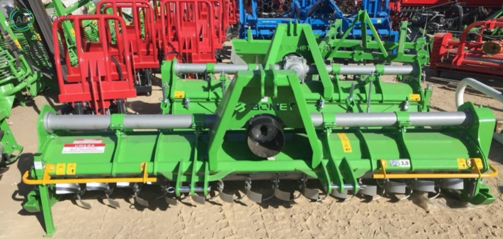 Bomet rotary tiller Volans U540/8, 3,0 m - Bodenfräse: das Bild 1 Bomet rotary tiller Volans U540/8, 3,0 m - Bodenfräse: das Bild 1