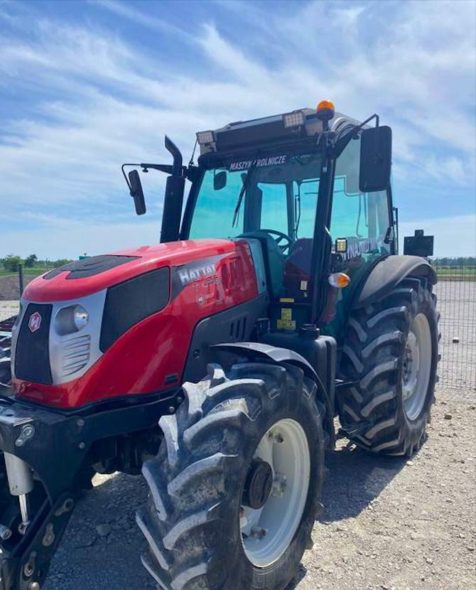 Ciągnik Hattat 4110 - Traktor: das Bild 3 Ciągnik Hattat 4110 - Traktor: das Bild 3