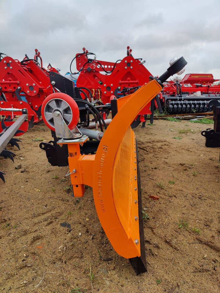 Inter-tech Snow plough 2,6m straight - ON STOCK - Schneepflug für Landmaschine: das Bild 2 Inter-tech Snow plough 2,6m straight - ON STOCK - Schneepflug für Landmaschine: das Bild 2