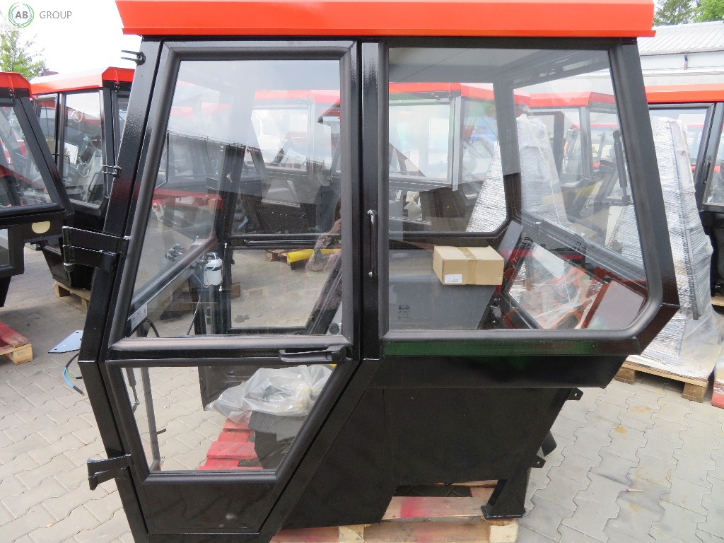 Koja tractor cab C-330 - Fahrerhaus für Traktor: das Bild 1 Koja tractor cab C-330 - Fahrerhaus für Traktor: das Bild 1