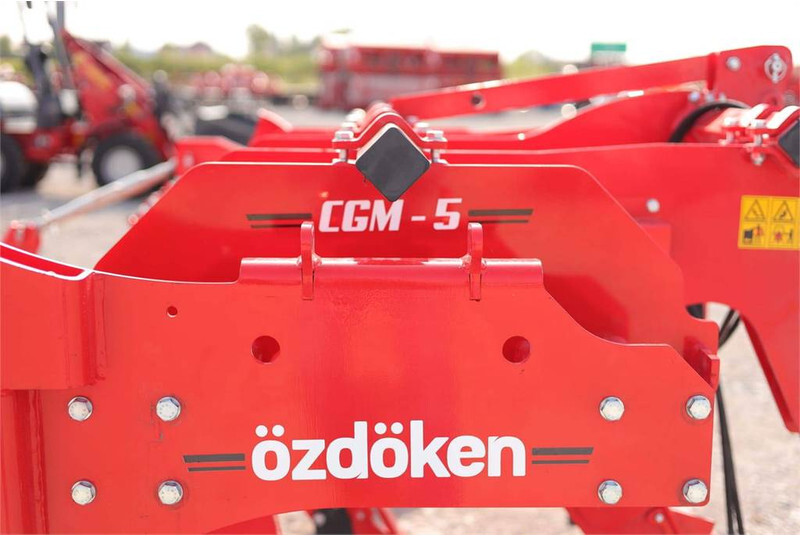 Özdöken pług dłutowy CGM-5 - dostępny od ręki - Pflug: das Bild 2 Özdöken pług dłutowy CGM-5 - dostępny od ręki - Pflug: das Bild 2