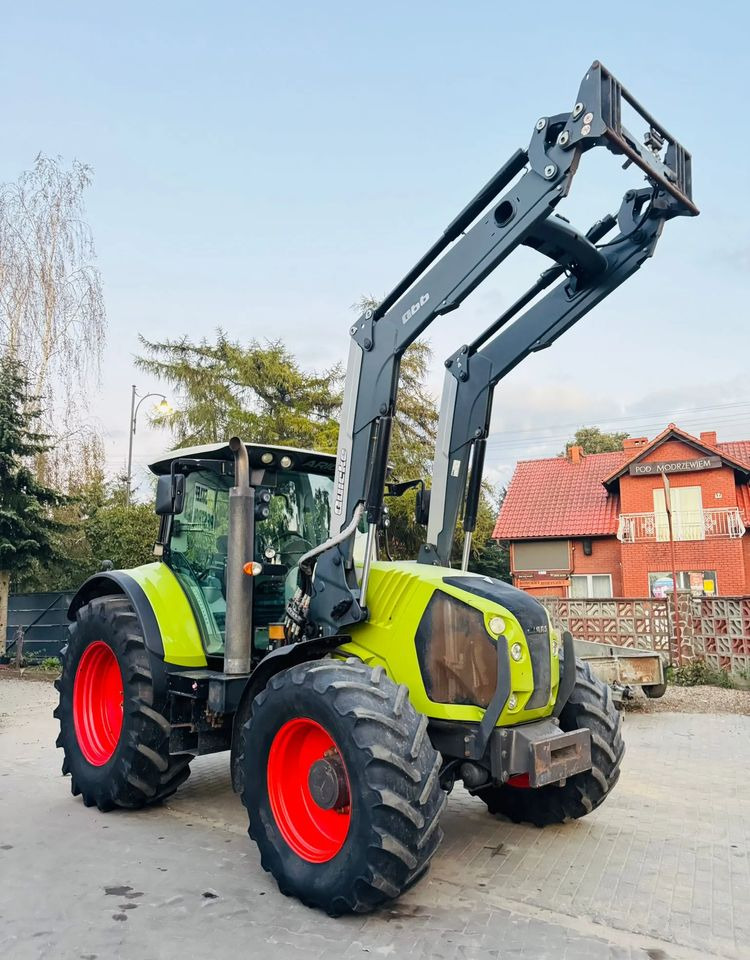 Claas ARION 620 - Traktor: das Bild 2 Claas ARION 620 - Traktor: das Bild 2