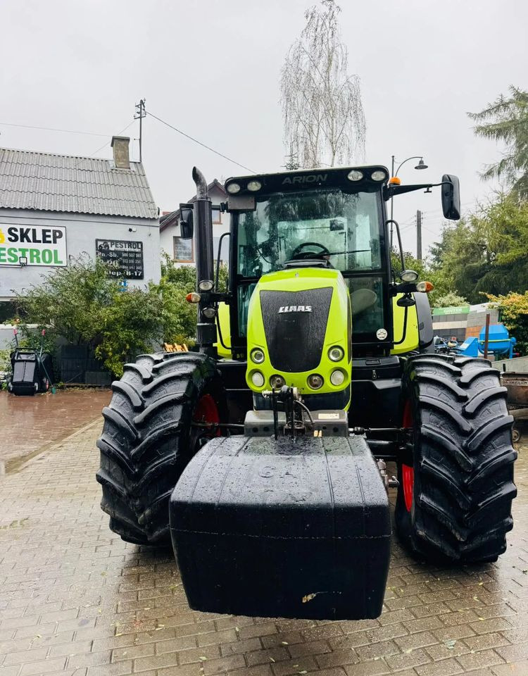 Claas Arion 630 - Traktor: das Bild 2 Claas Arion 630 - Traktor: das Bild 2