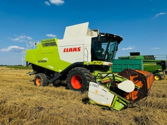Claas LEXION 750 APS HYBRID - Mähdrescher: das Bild 1 Claas LEXION 750 APS HYBRID - Mähdrescher: das Bild 1