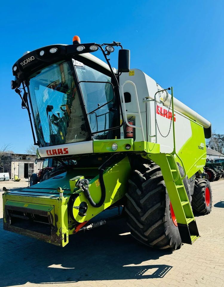 Claas Tucano 450 - Mähdrescher: das Bild 5 Claas Tucano 450 - Mähdrescher: das Bild 5