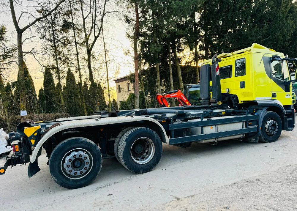 Iveco STRALIS - Abrollkipper: das Bild 3 Iveco STRALIS - Abrollkipper: das Bild 3