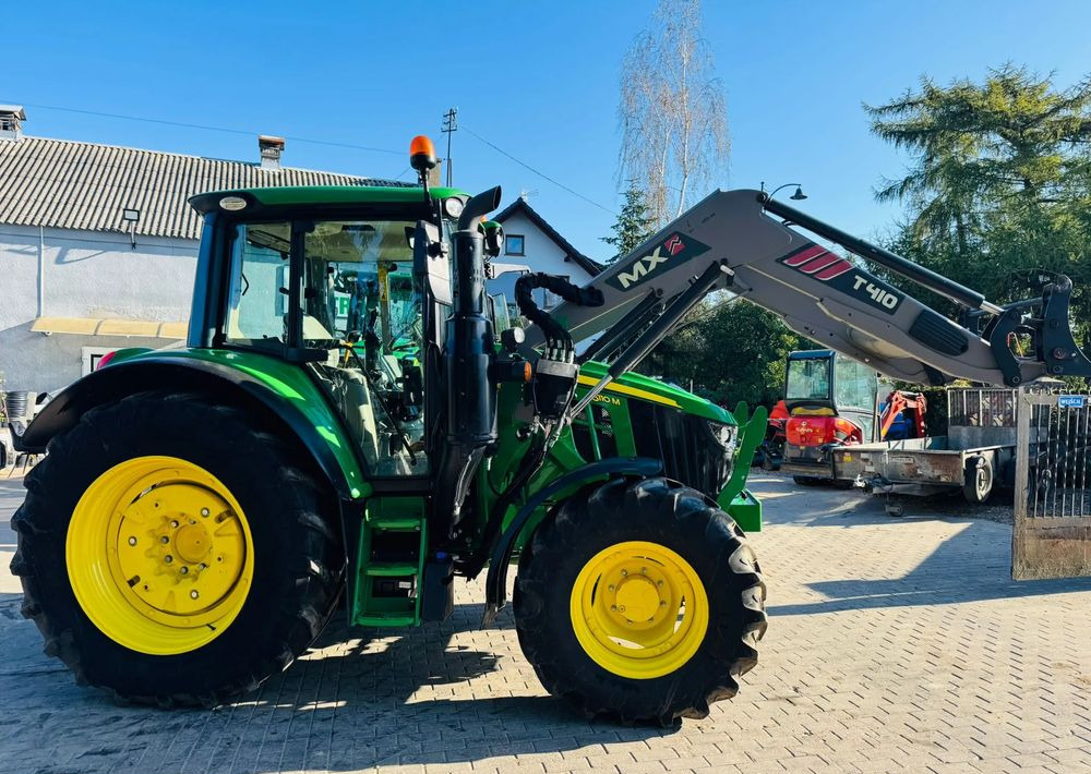 John Deere 6110M - Traktor: das Bild 2 John Deere 6110M - Traktor: das Bild 2