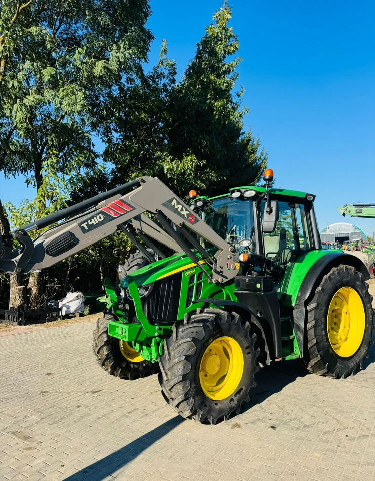 John Deere 6110M - Traktor: das Bild 1 John Deere 6110M - Traktor: das Bild 1