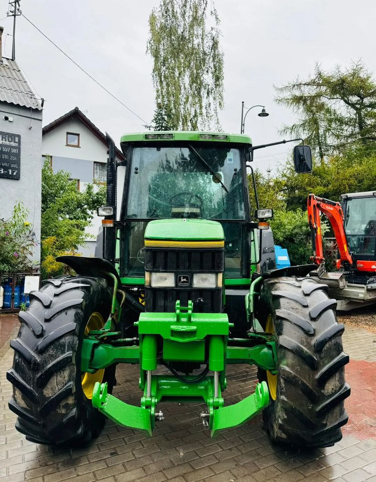 John Deere 6400 - Traktor: das Bild 4 John Deere 6400 - Traktor: das Bild 4