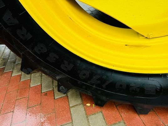 Traktor John Deere 6400: das Bild 8