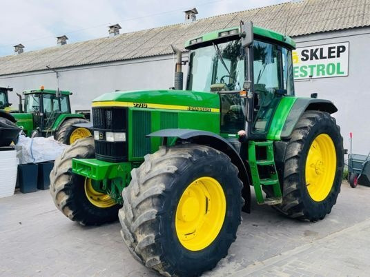 John Deere 7710 - Traktor: das Bild 2 John Deere 7710 - Traktor: das Bild 2
