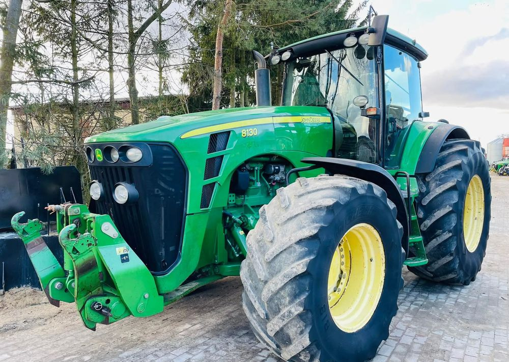 John Deere 8130 - Traktor: das Bild 2 John Deere 8130 - Traktor: das Bild 2
