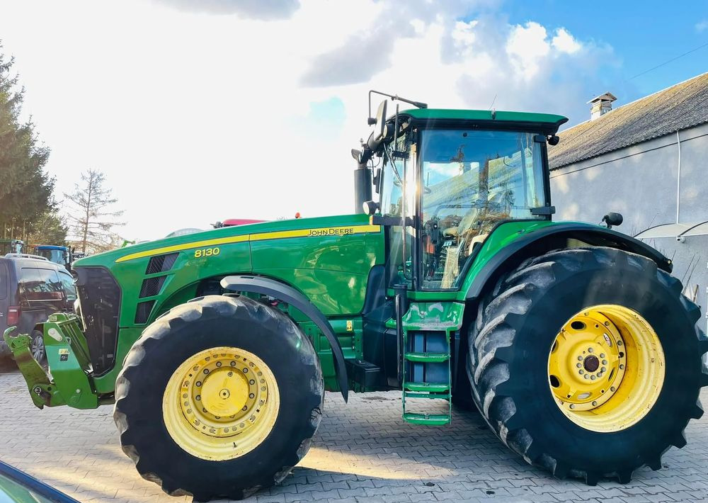John Deere 8130 - Traktor: das Bild 5 John Deere 8130 - Traktor: das Bild 5