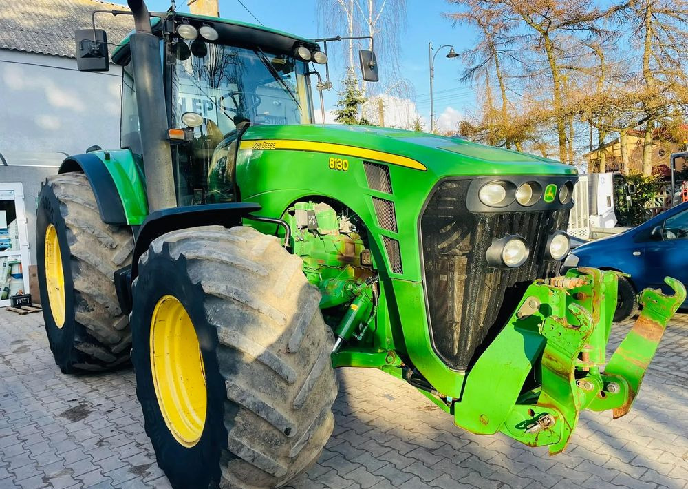 John Deere 8130 - Traktor: das Bild 4 John Deere 8130 - Traktor: das Bild 4