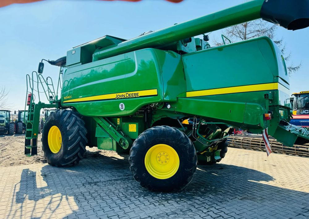 John Deere W540i - Mähdrescher: das Bild 5 John Deere W540i - Mähdrescher: das Bild 5