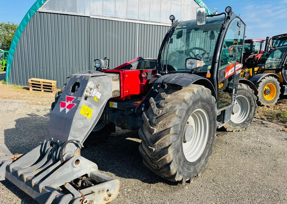 Massey Ferguson TH 70.38 - Teleskoplader: das Bild 2 Massey Ferguson TH 70.38 - Teleskoplader: das Bild 2