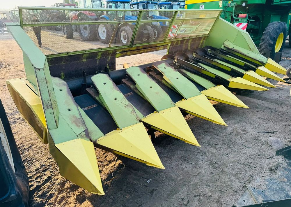 Metal-Technik - Maschine für Sonnenblumenernte: das Bild 1 Metal-Technik - Maschine für Sonnenblumenernte: das Bild 1