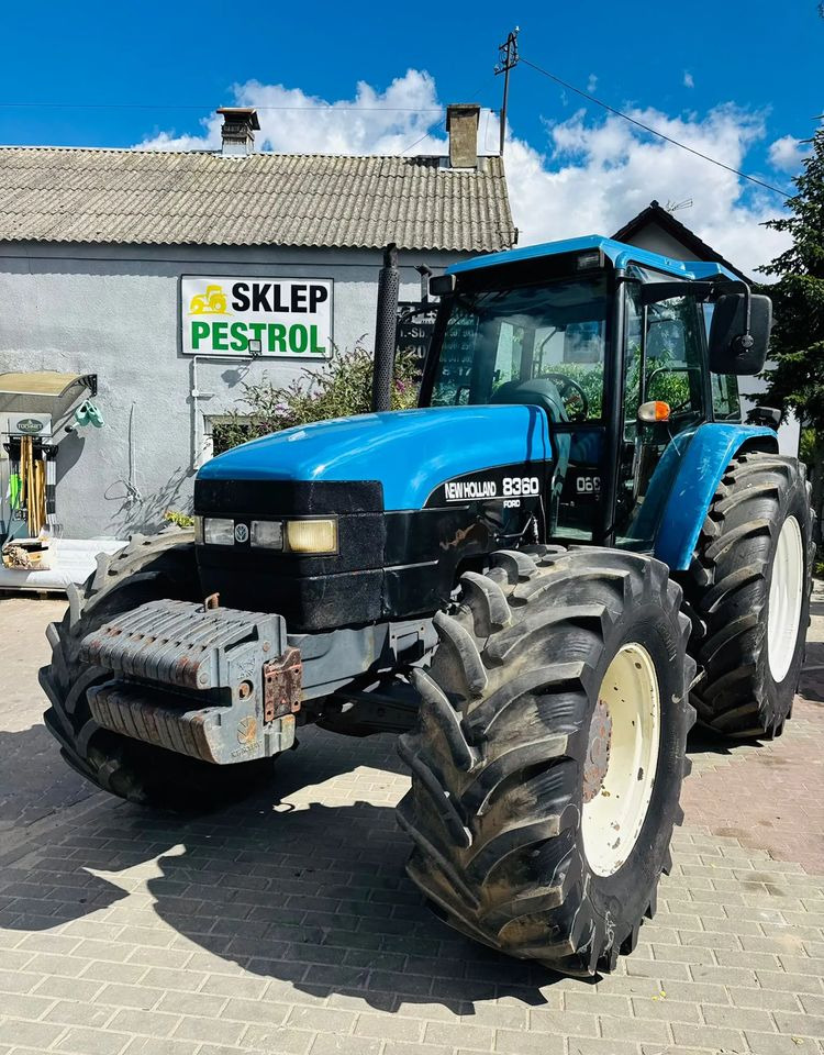 New Holland 8360 - Traktor: das Bild 4 New Holland 8360 - Traktor: das Bild 4