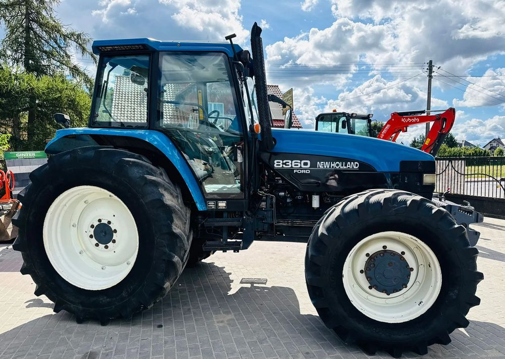 New Holland 8360 - Traktor: das Bild 5 New Holland 8360 - Traktor: das Bild 5