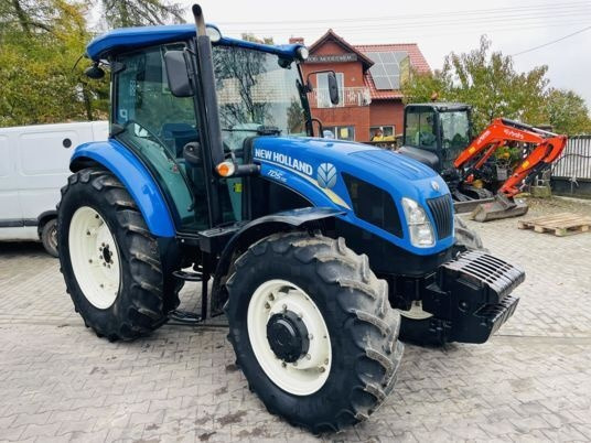 New Holland TD5.115 - Traktor: das Bild 2 New Holland TD5.115 - Traktor: das Bild 2