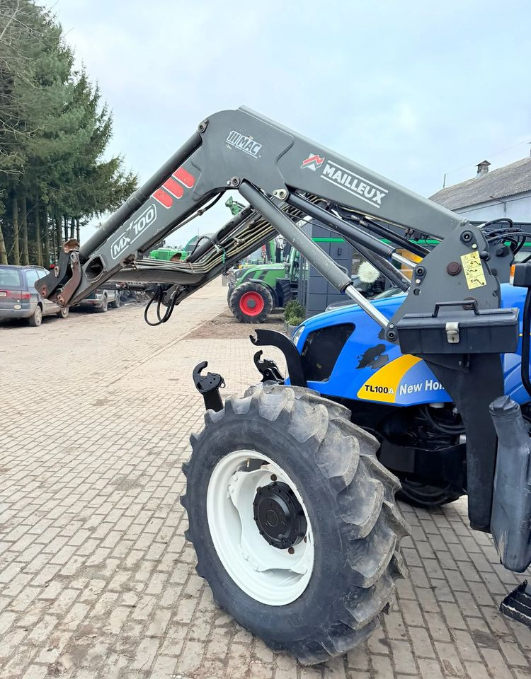 New Holland TL 100 - Traktor: das Bild 3 New Holland TL 100 - Traktor: das Bild 3