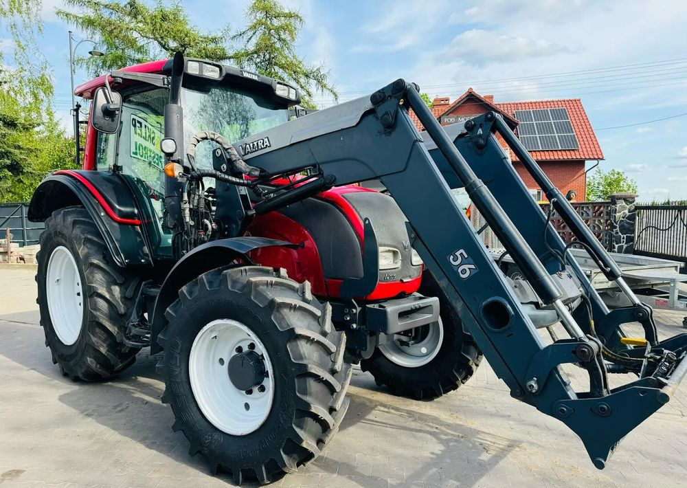 Traktor Valtra N101: das Bild 12