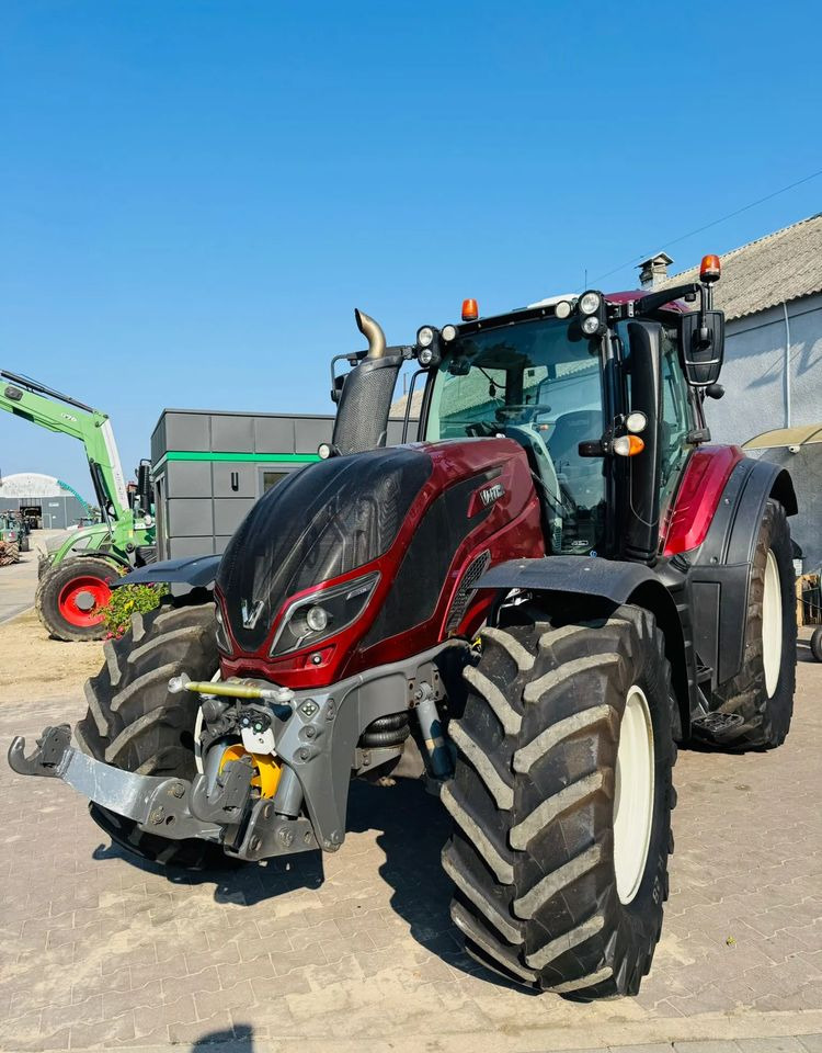 Valtra T174 Versu - Traktor: das Bild 5 Valtra T174 Versu - Traktor: das Bild 5