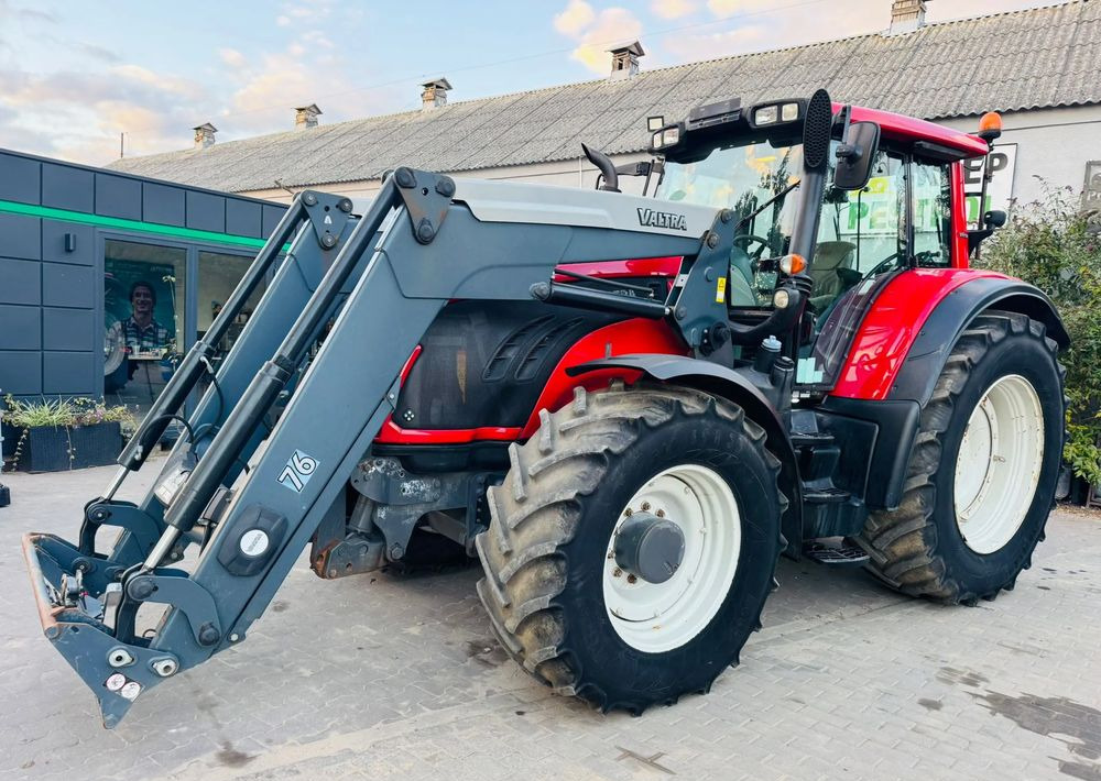 Valtra T213 Versu - Traktor: das Bild 4 Valtra T213 Versu - Traktor: das Bild 4