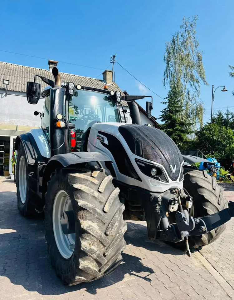 Valtra T254 Versu - Traktor: das Bild 3 Valtra T254 Versu - Traktor: das Bild 3