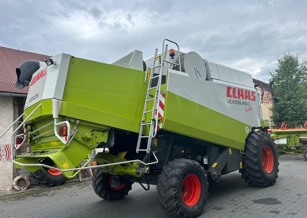 Claas Lexion 450 Evolution - Mähdrescher: das Bild 5 Claas Lexion 450 Evolution - Mähdrescher: das Bild 5