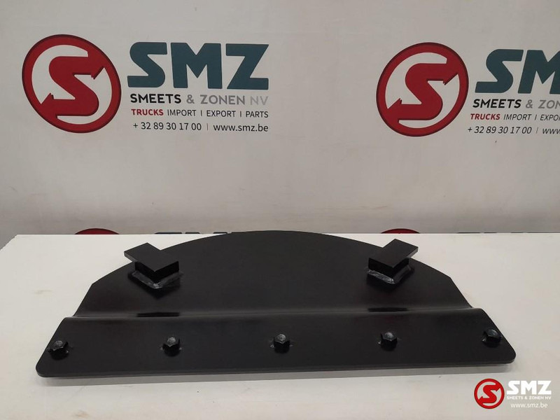 Caterpillar Swivel guard steel plate Caterpillar - Rahmen/ Chassis für Flurförderzeug: das Bild 4 Caterpillar Swivel guard steel plate Caterpillar - Rahmen/ Chassis für Flurförderzeug: das Bild 4