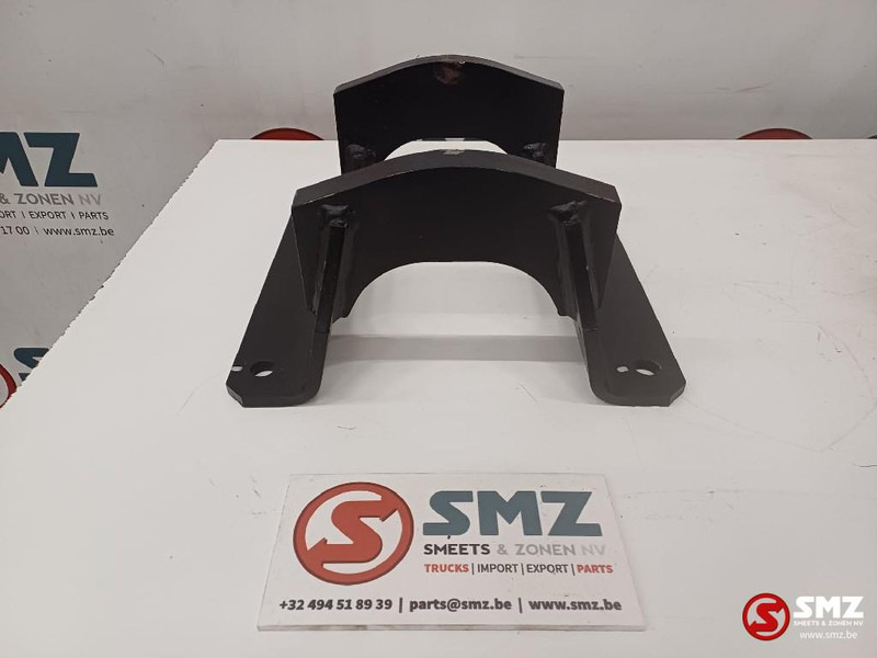Caterpillar Track guide guard Caterpillar - Rahmen/ Chassis für Flurförderzeug: das Bild 3 Caterpillar Track guide guard Caterpillar - Rahmen/ Chassis für Flurförderzeug: das Bild 3